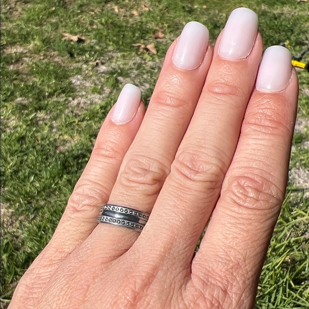Elegant Silver Band Ring